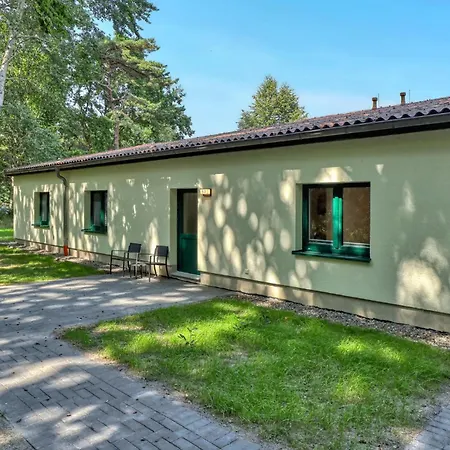 3 Bedroom Gorgeous In Appartement Altenkirchen (Mecklenburg-Vorpommern)