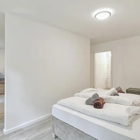 3 Bedroom Gorgeous In Altenkirchen (Mecklenburg-Vorpommern)