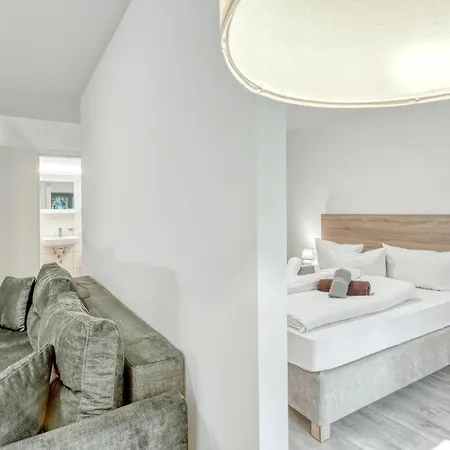 3 Bedroom Gorgeous In *
